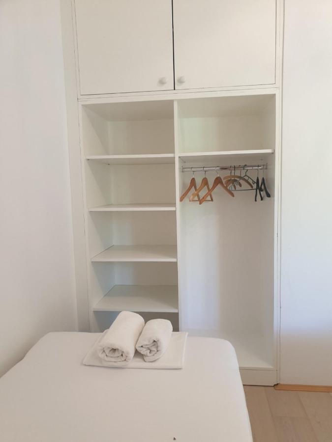 Luka'S Lodge Guesthouse & Hostel フヴァル エクステリア 写真